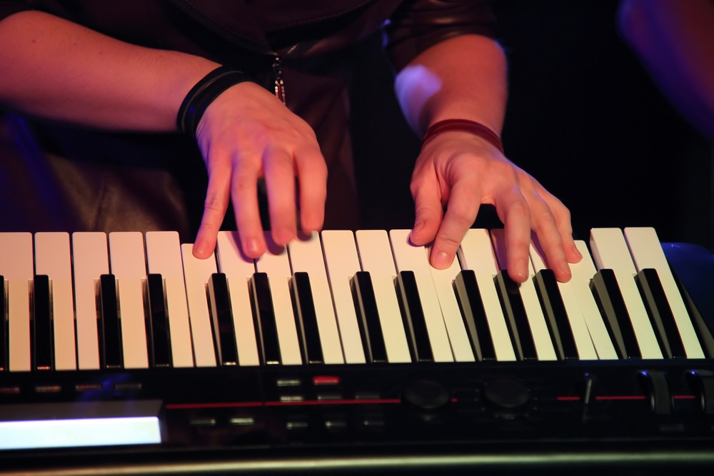 Deretan Keyboardist Indonesia yang Jadi “Nyawa” Band-nya