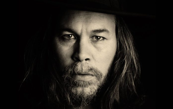 Common Man, Single Terbaru Luke Steele dari Album Anyarnya