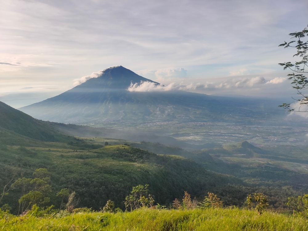 Gunung Terbersih Di Indonesia