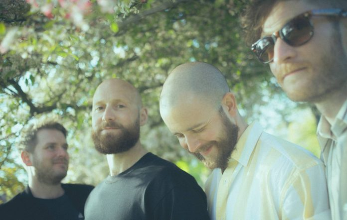 Giant Party Tawarkan Nuansa New Wave Penuh Emosi