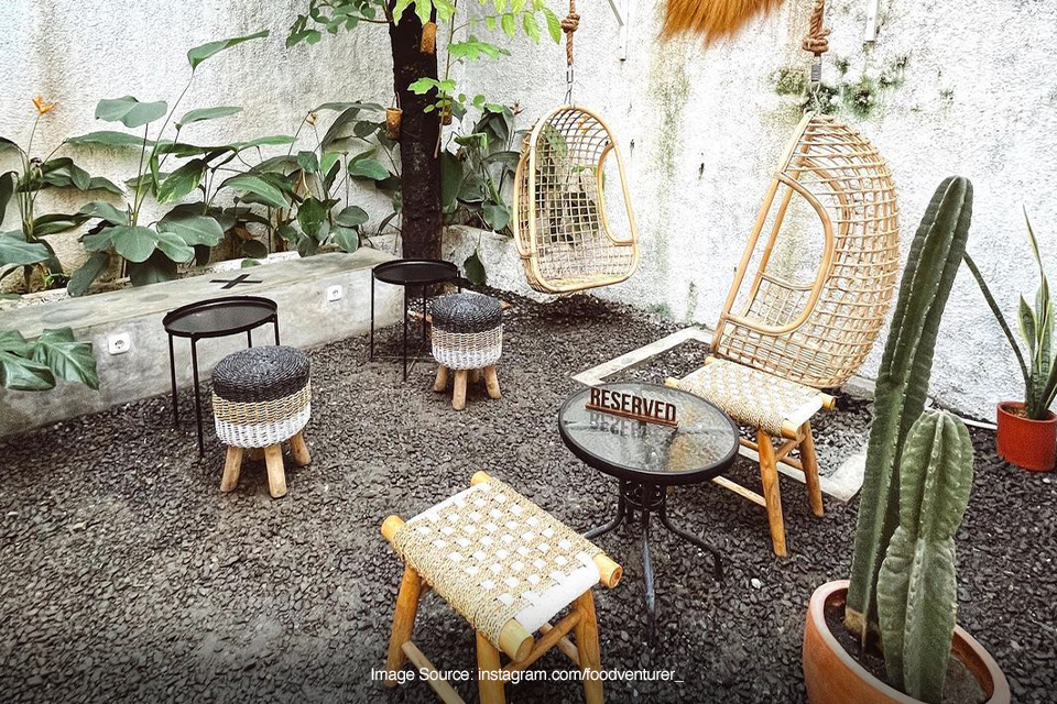 coffee shop hits di Cipete coffee shop hits di Cipete