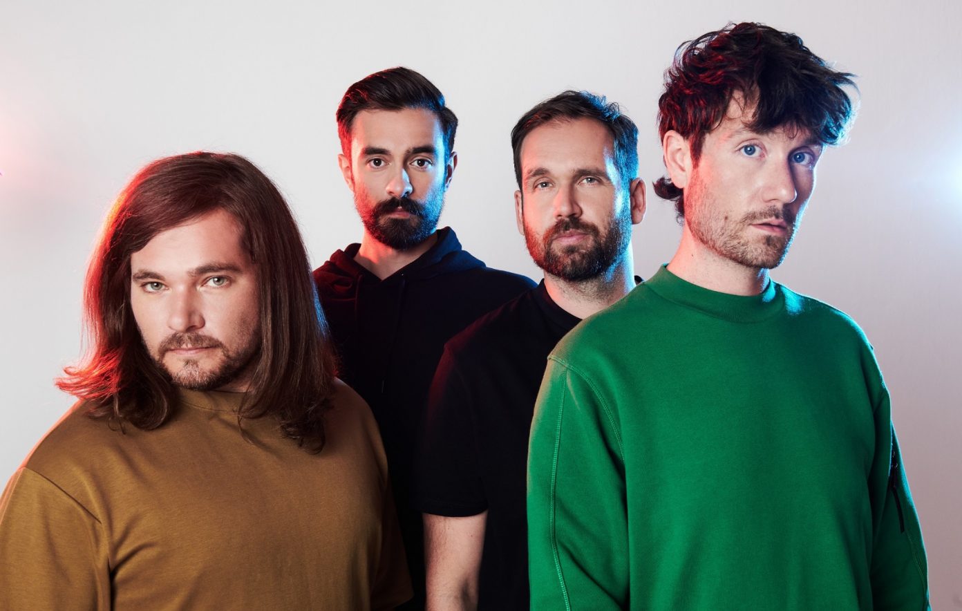 Bastille Curahkan Harapan Masa Depan di Video Musik Terbaru