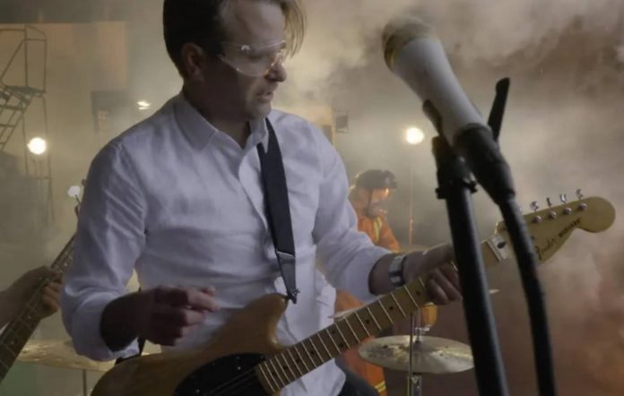 Death Cab For Cutie Rilis Video Musik untuk Single Roman Candles