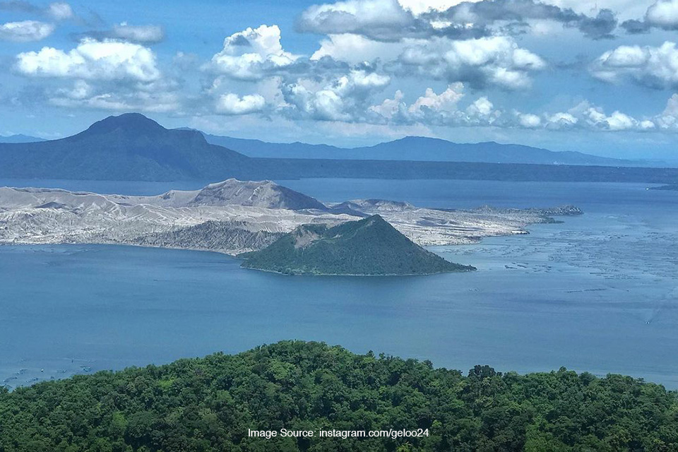 Gunung Taal