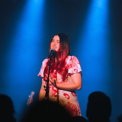 Nggak Cuma I Love You 3000, Ini 5 Lagu Hits Stephanie Poetri