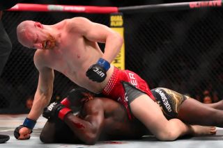 ISRAEL TUMBANG?! Sempat Dominan, Izzy Kena Comeback Babak Belur Dihajar Habis-Habisan Joe Pyfer di UFC Seattle! Saatnya Pensiun?