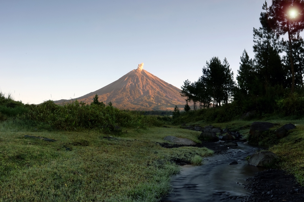 JALUR-JALUR PENDAKIAN GUNUNG SEMERU