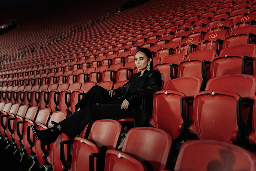 5 Lagu Hits dari NIKI, Bercerita tentang Hidup dan Cinta