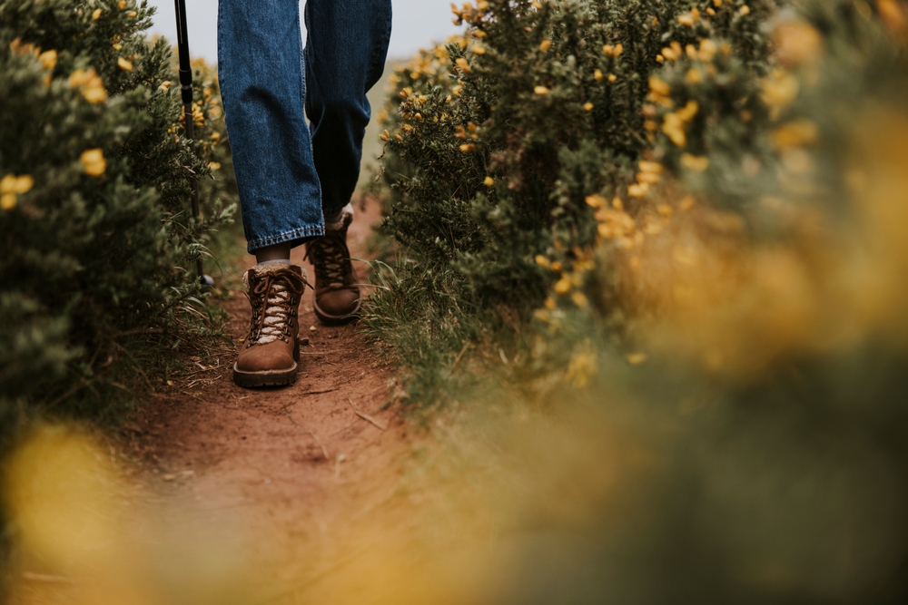 JEANS UNTUK HIKING