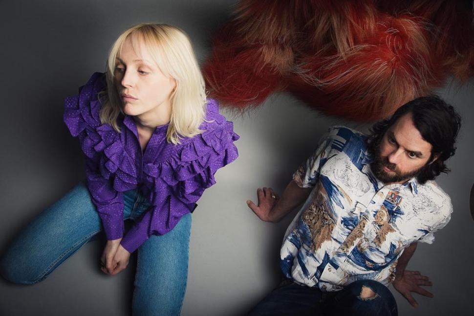 Menuju Album Baru, Lump Rilis Single Climb Every Wall