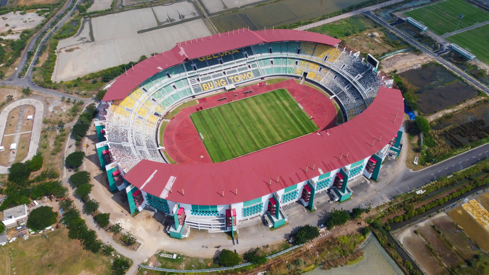 Stadion Bung Tomo