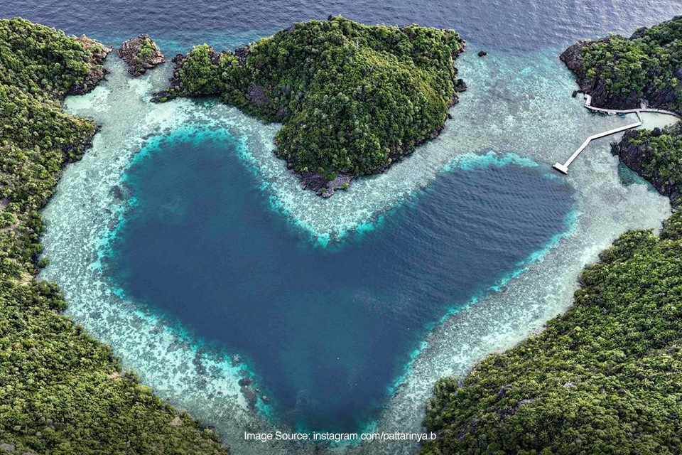 Danau Cinta Karawapop