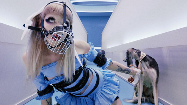 Jazmin Bean Lepas Video Musik untuk Single Puppy Pound