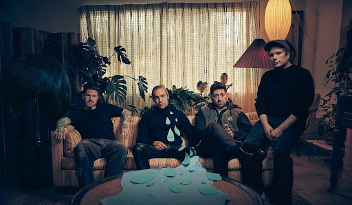 Fall Out Boy Rilis Single Baru, Love From The Other Side