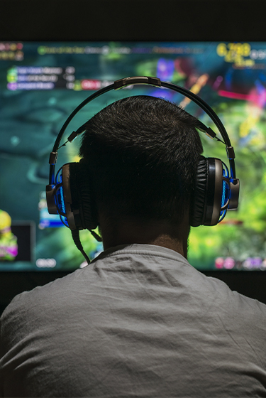 Mobile atau PC nih? Let’s Compare 2 Platform Gaming Terbesar di Indonesia!