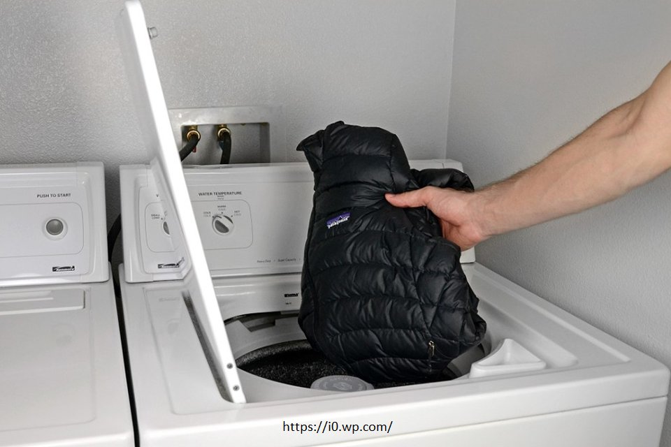 Merawat Jaket Parasut