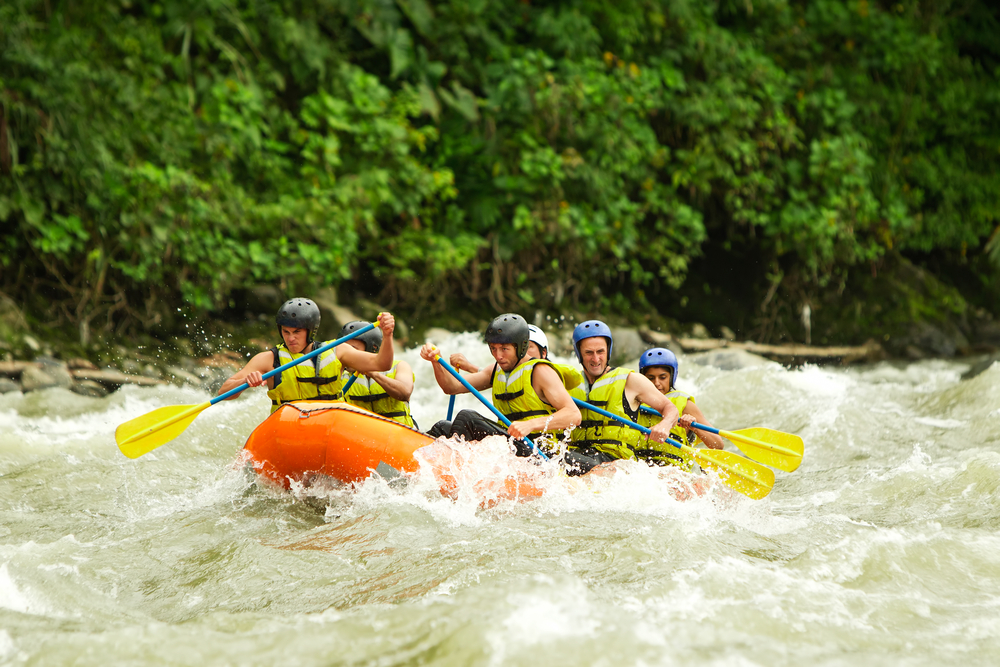 Rafting Seru Dekat Ibukota di Sungai Citarik, Sukabumi