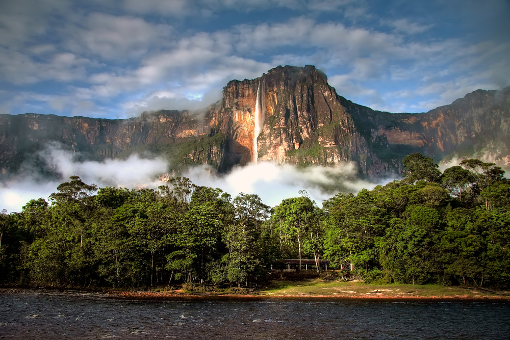 Menyaksikan Gagahnya Air Terjun Tertinggi di Dunia, Angel Falls Menyaksikan Gagahnya Air Terjun Tertinggi di Dunia, Angel Falls