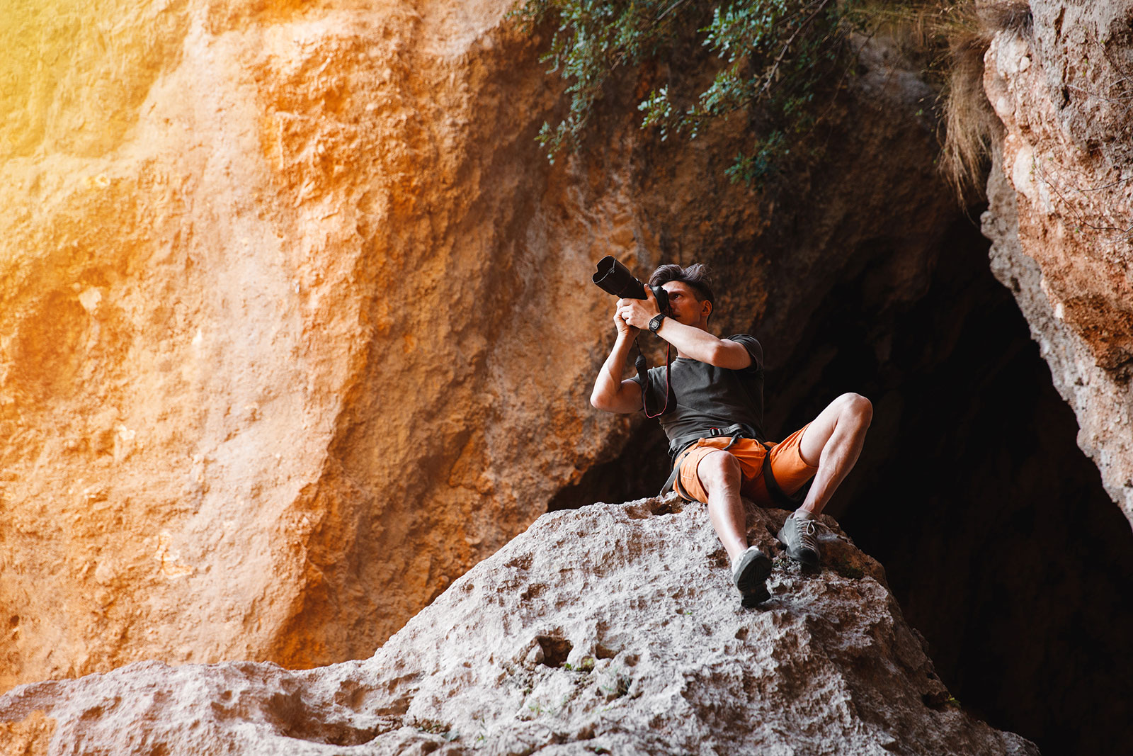 Nggak Boleh Asal Pakai Blitz Kamera Saat Caving!