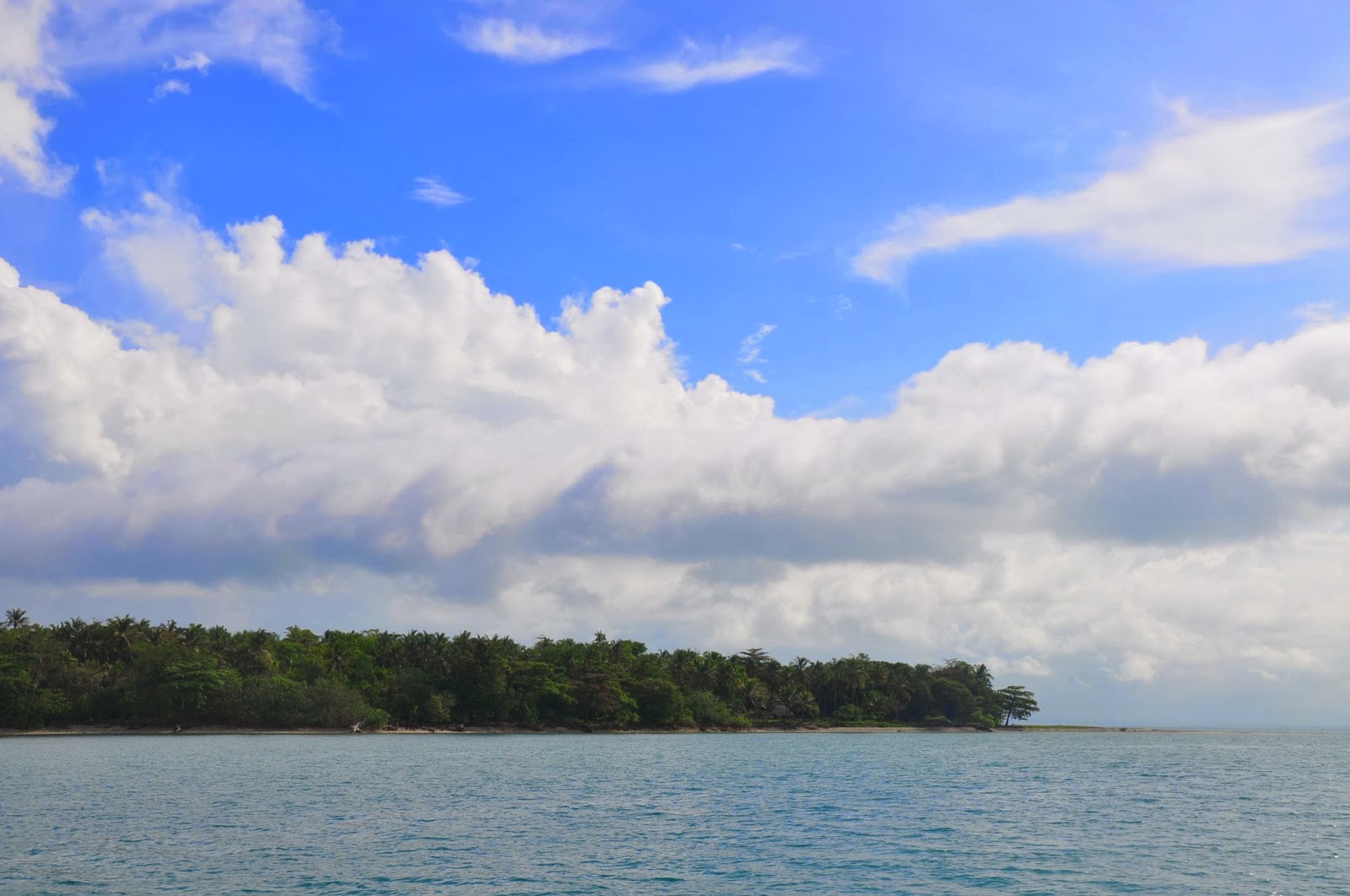 Pulau Liwungan di Tanjung Lesung yang Bikin Lo Penasaran