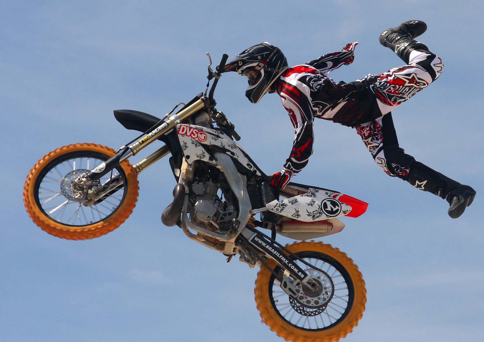 Kalo Mau Freestyle Motocross, Ini Refrensi Trinya, Bro