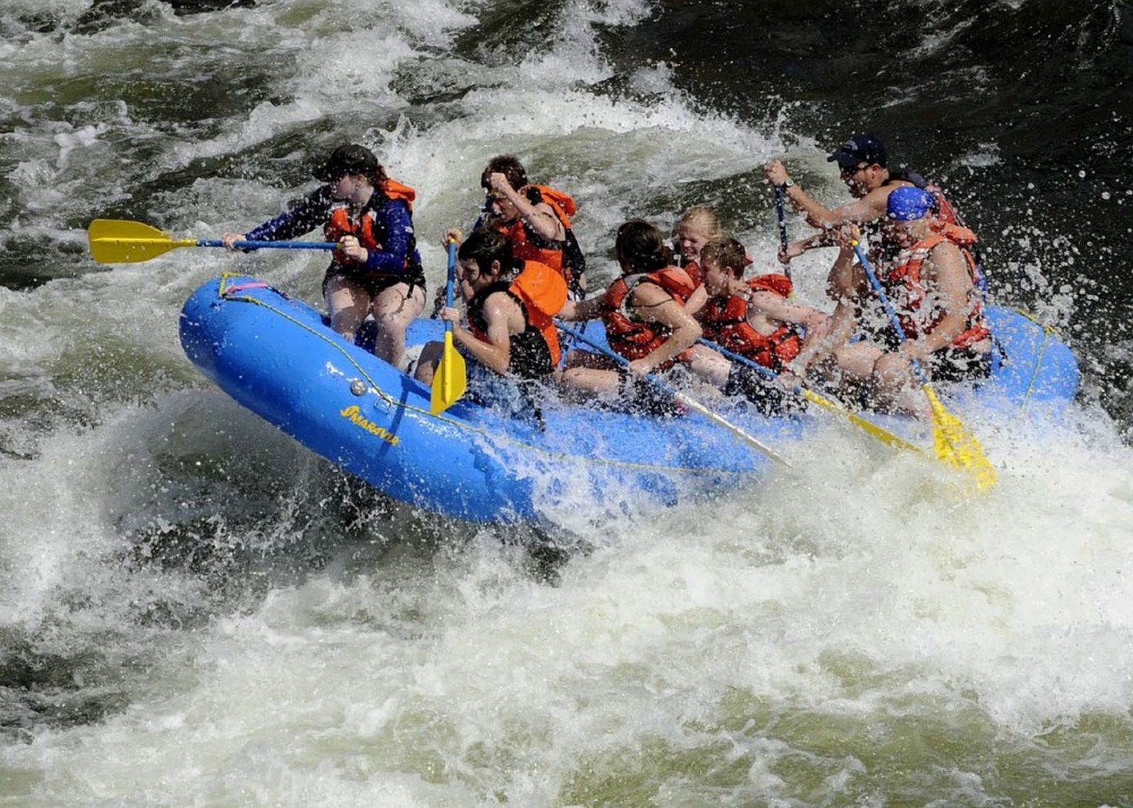 5 Sungai yang Wajib Disusuri Oleh Kamu Para Pecinta Arung Jeram