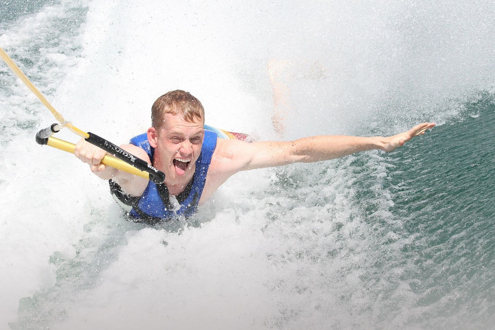 Aksi-Aksi Gokil Wakeboarding Ini Bakal Bikin Lo Semua Terpana