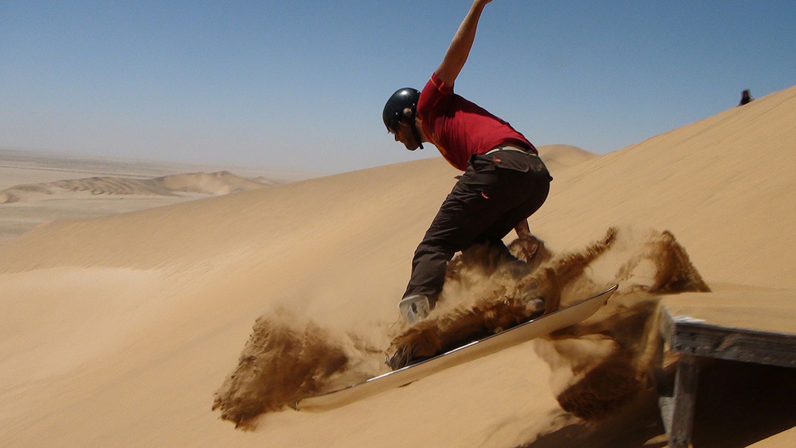 Ingin Belajar Sandboarding? Baca Ini Bro!