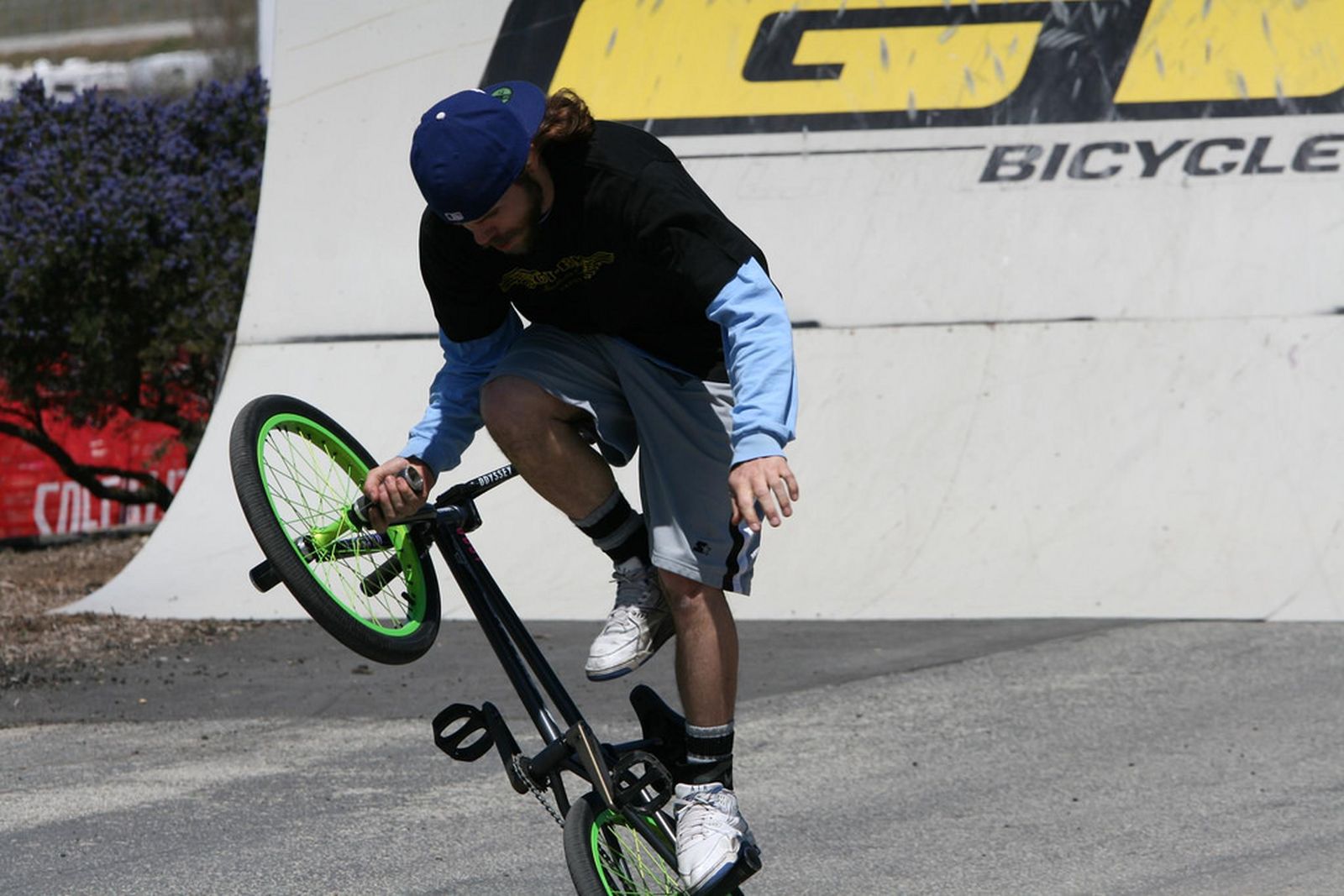 Ketika Bermain Sepeda BMX Bagai Menari