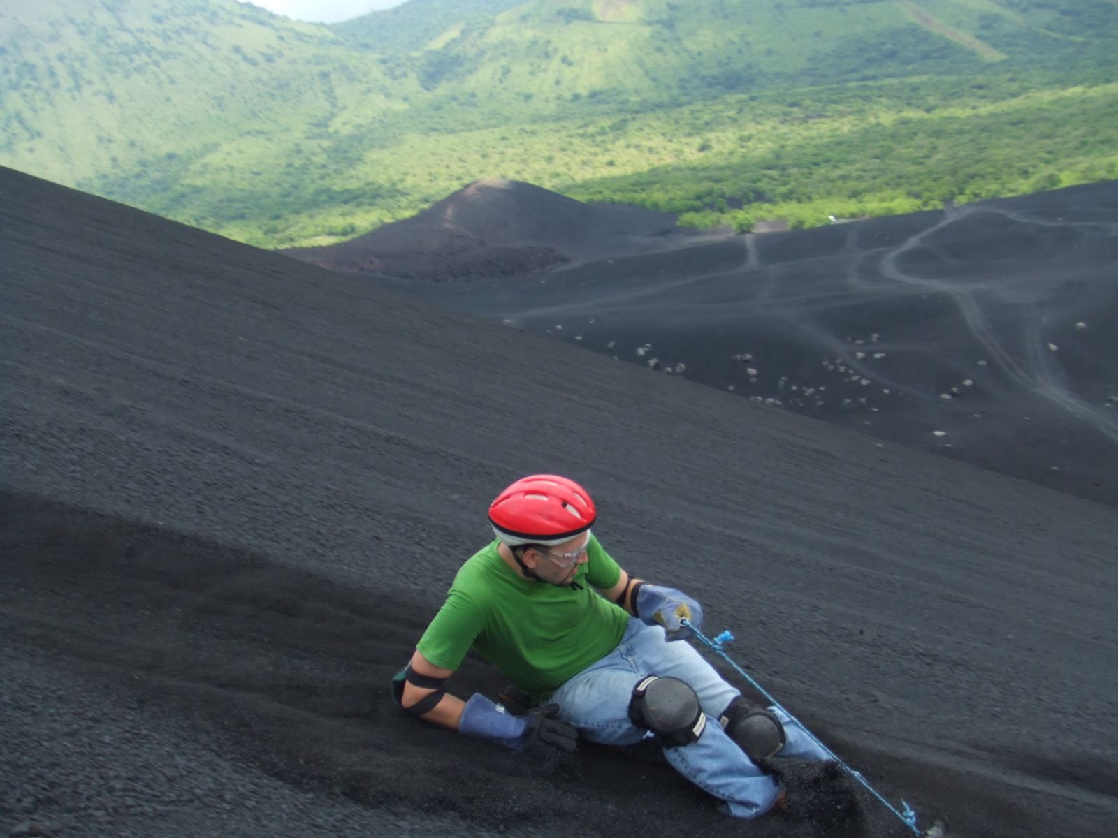 Cicipi Volcano Boarding di Cerro Negro, Nicaragua