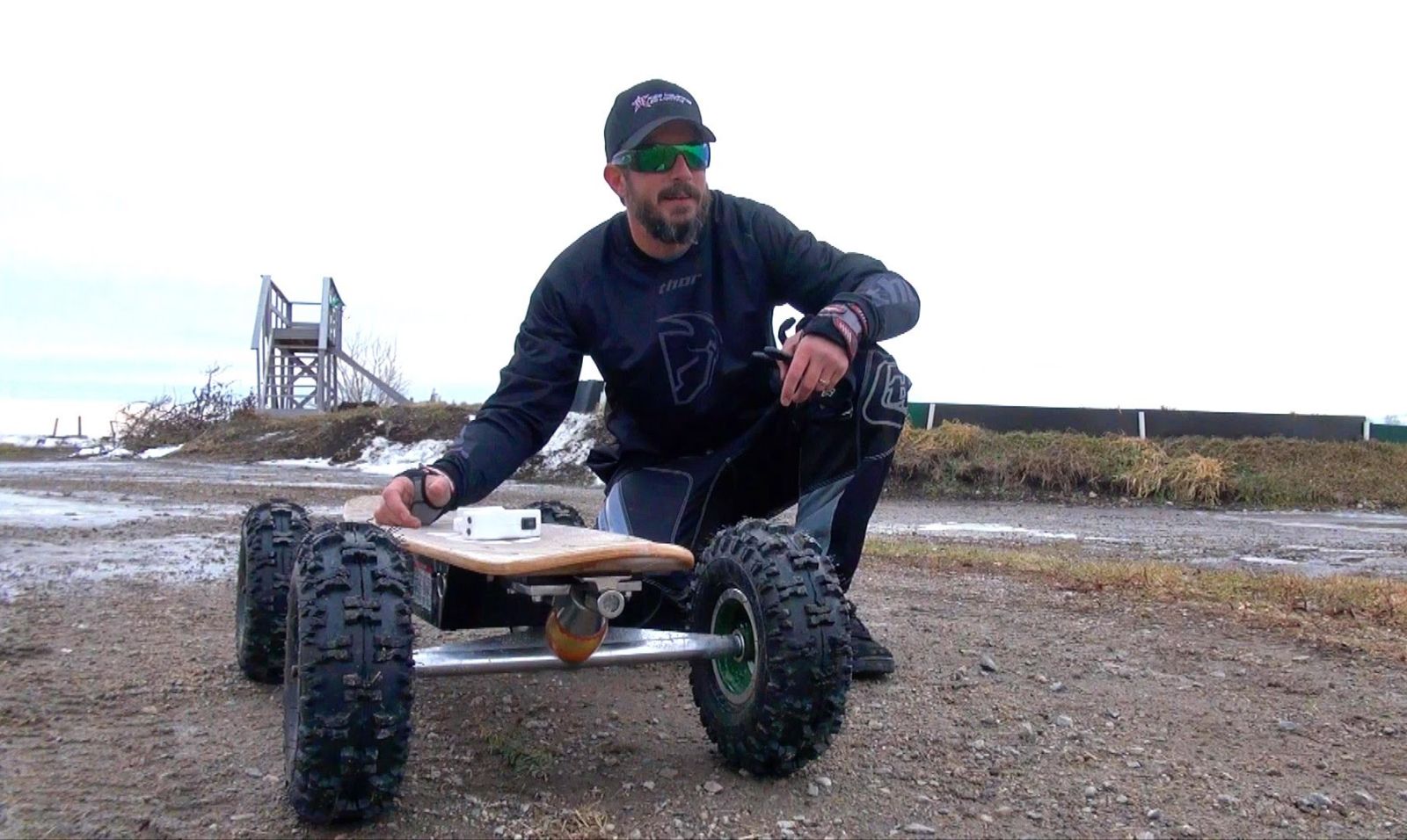 Mau Skateboarding tapi Off-Road? Coba Alat Ini, Bro!