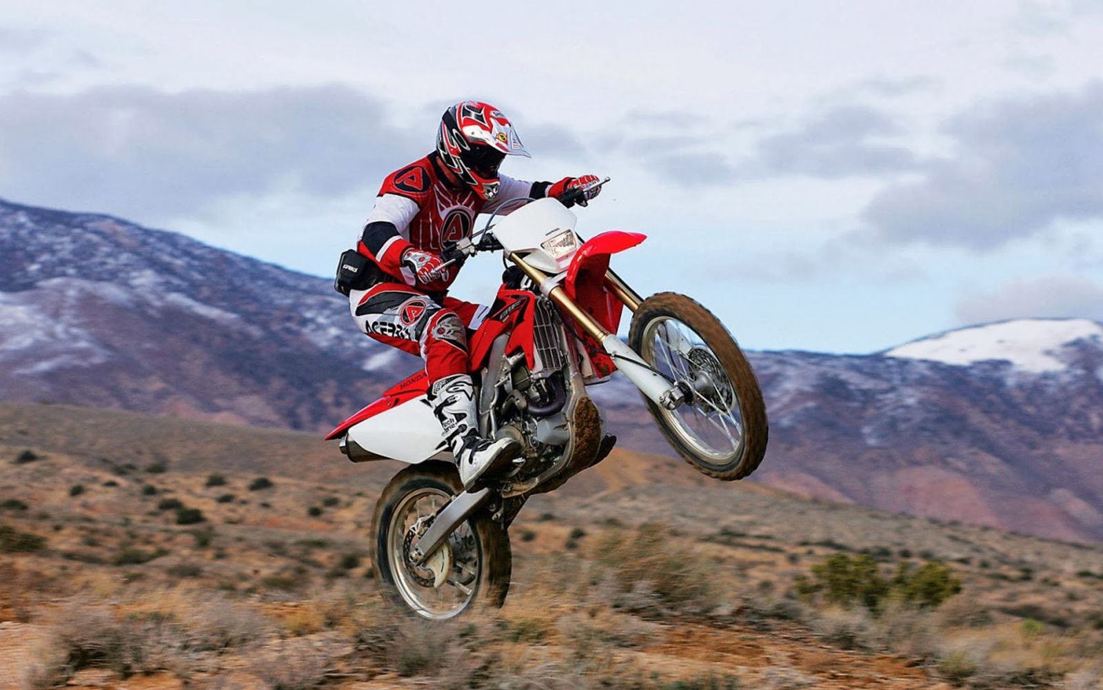 Jenis Motor Trail yang Cocok Buat Lo