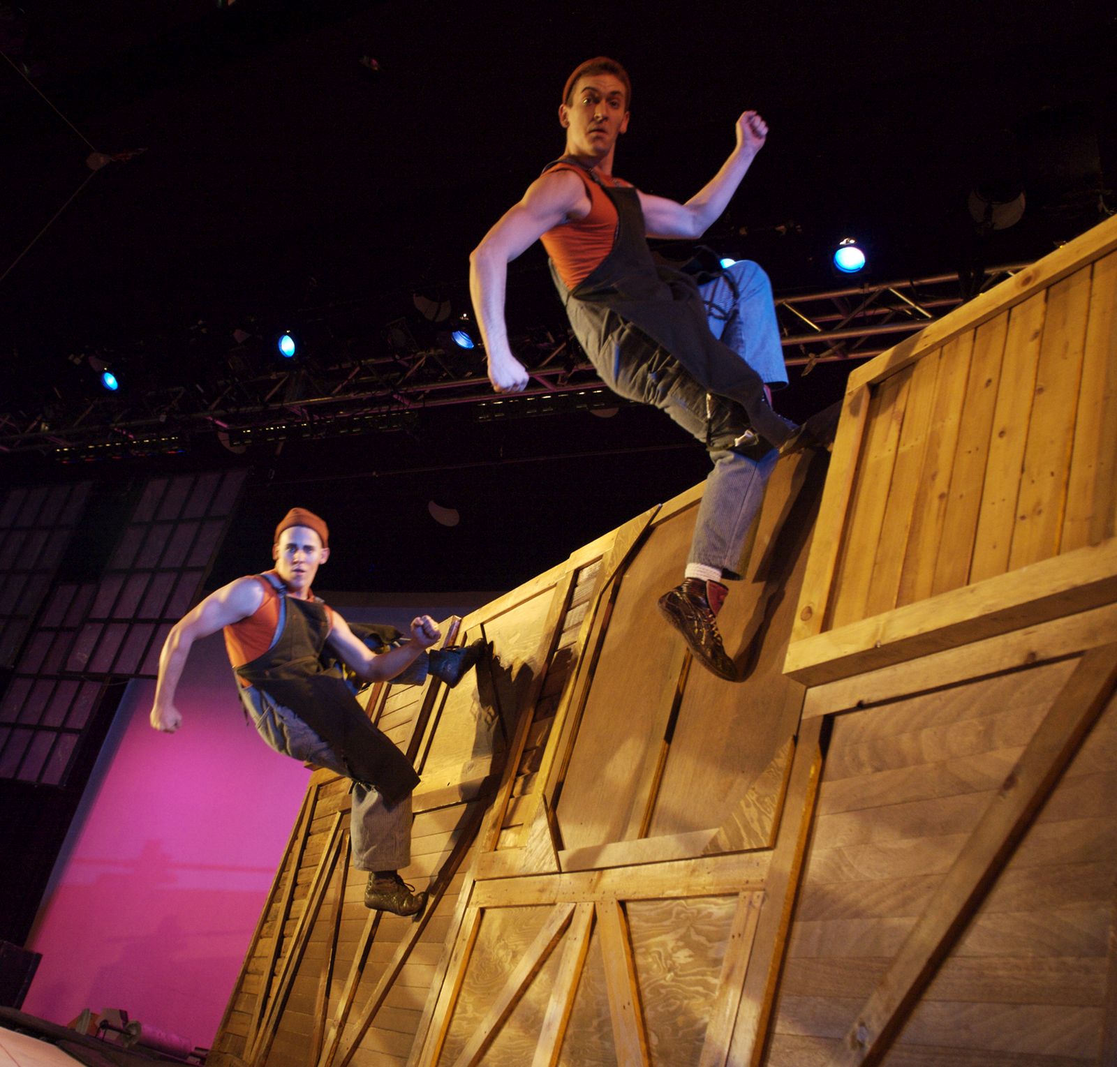 Trampoline Wall, Seni Loncat Kekinian dengan Dinding