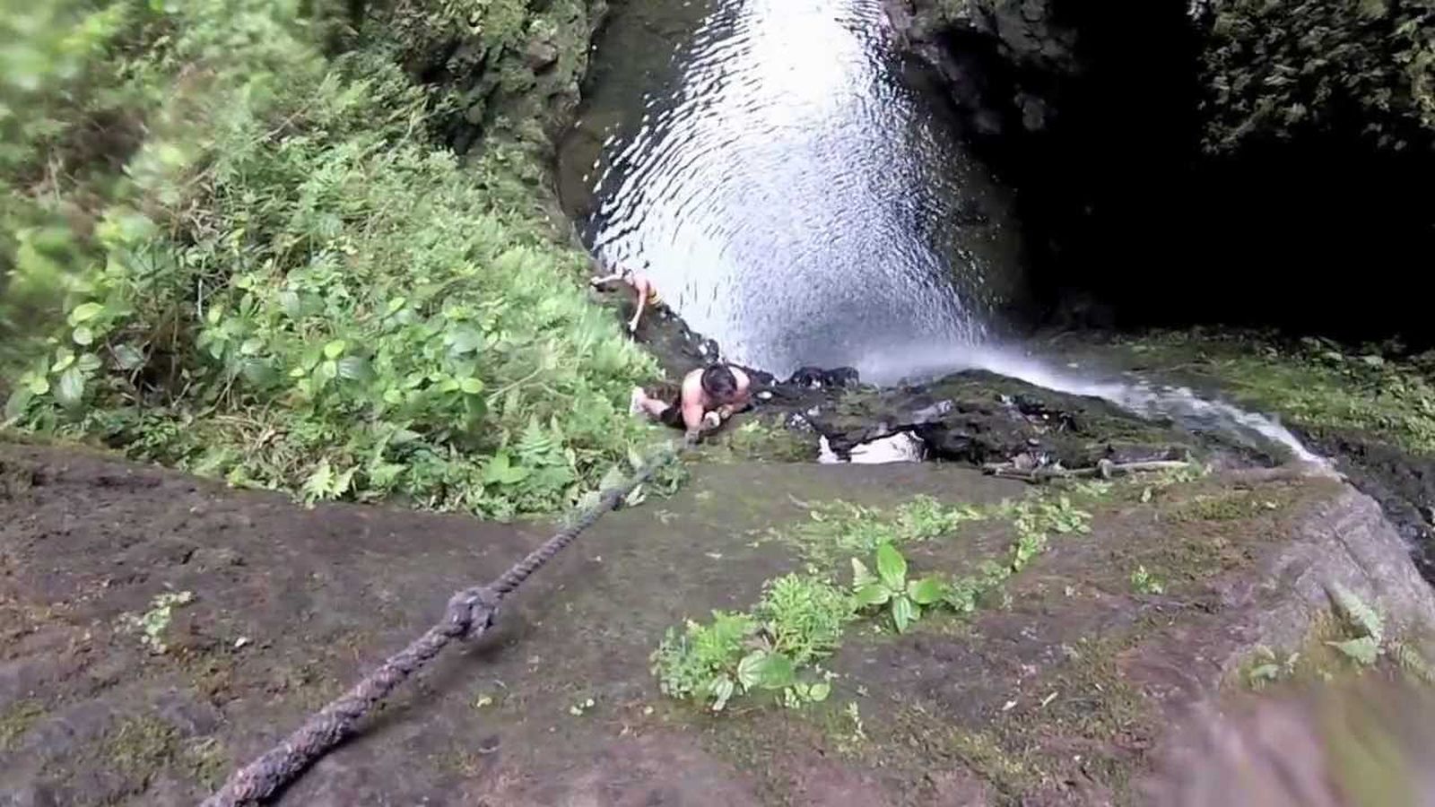 Licin & Ekstrimnya Waterfall Climbing