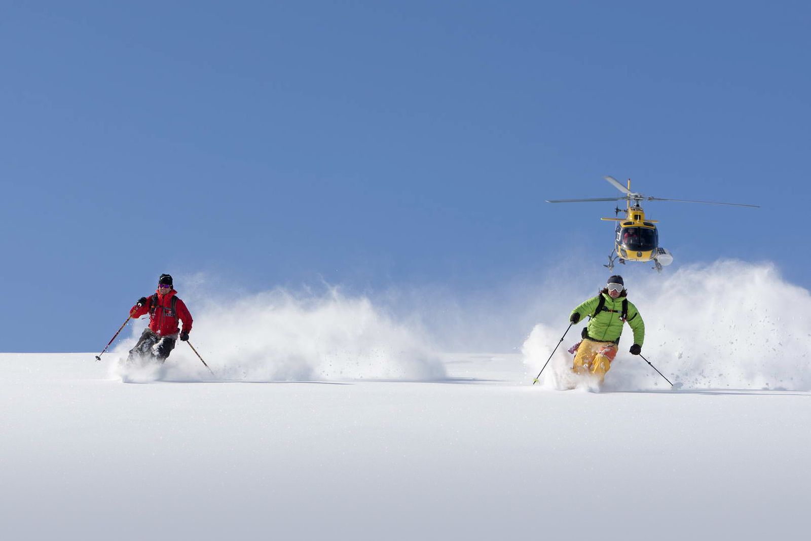 Heli Skiing? Di sini Aja, Bro!