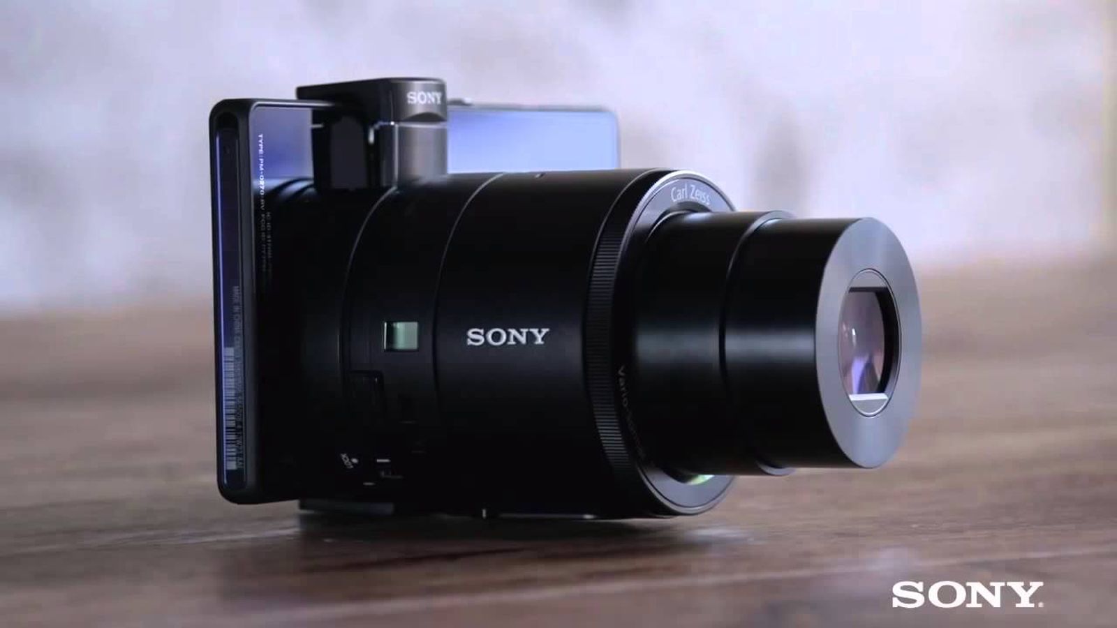 Mantap Bro, Sony Punya Lensa Ajaib Setara Kamera DSLR