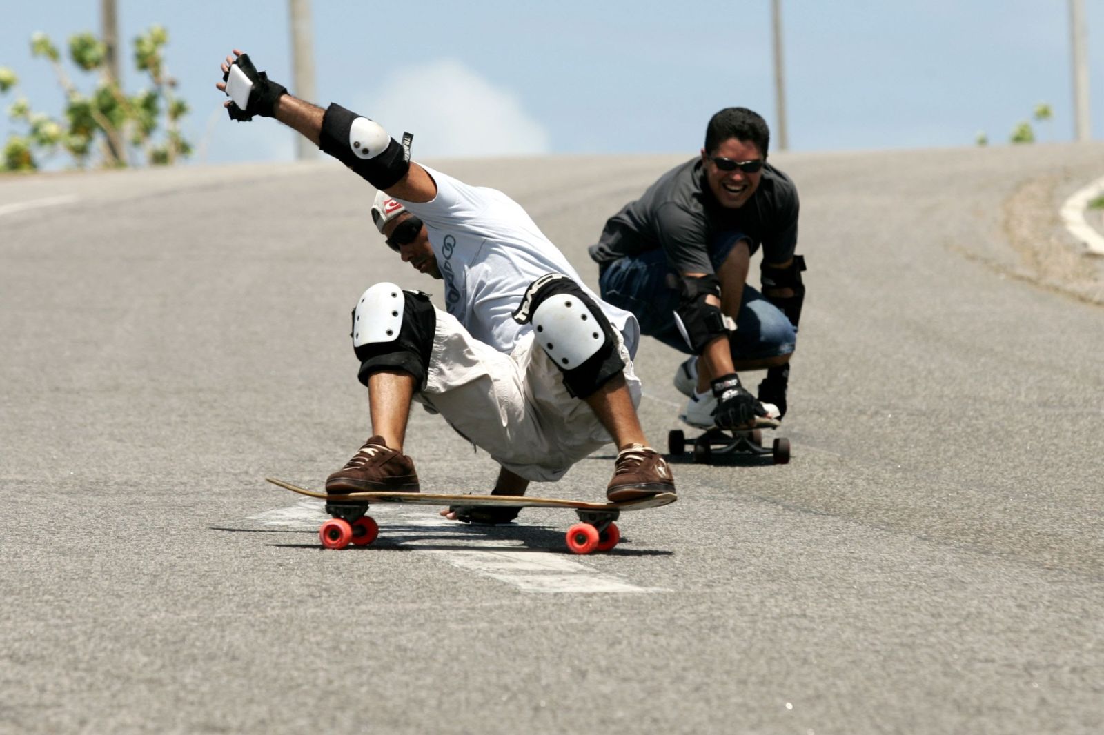 Downhill Skateboarding, Olahraga Ekstrem yang Seru Sekaligus Berbahaya