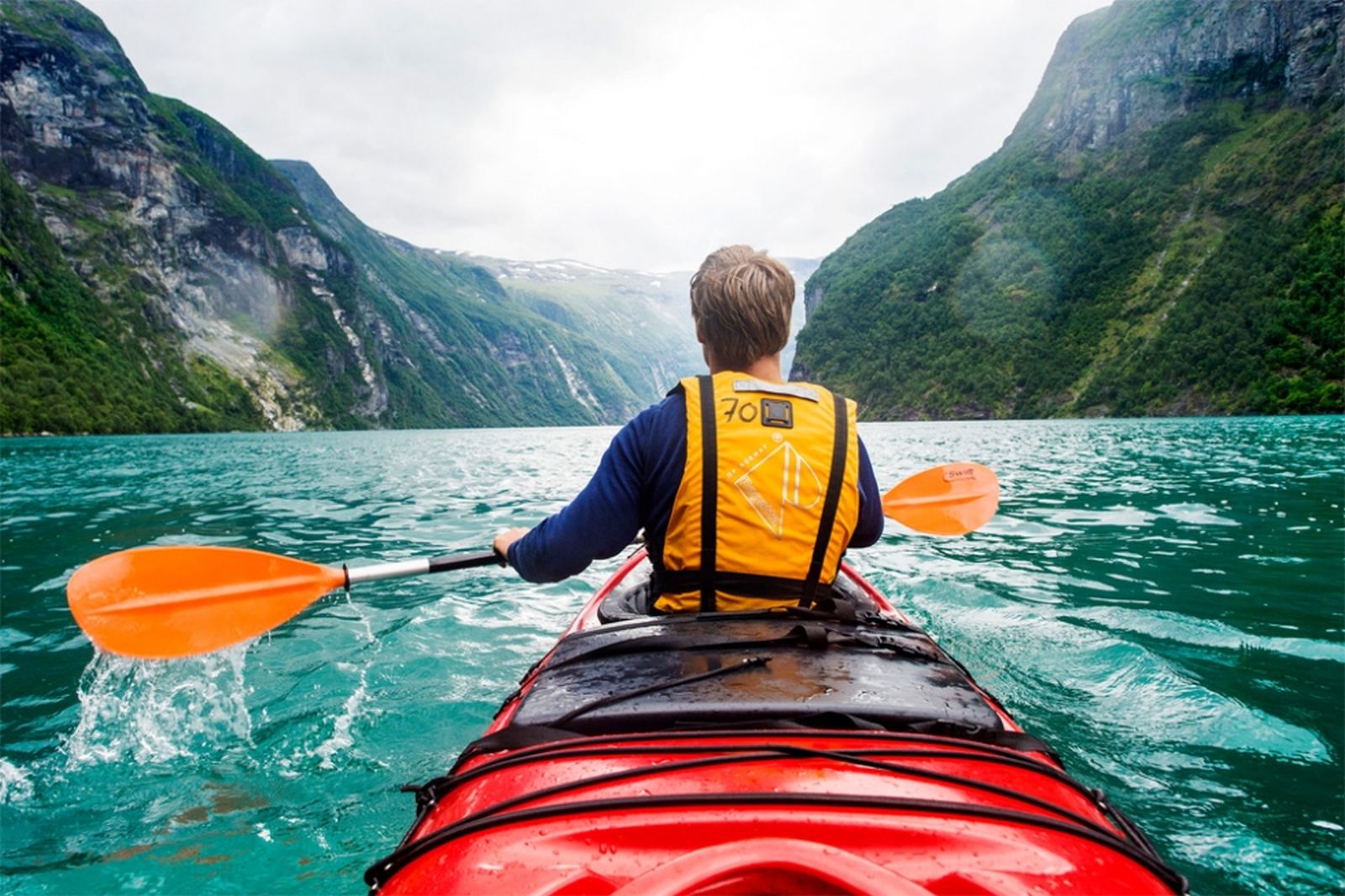 Cara Bermain Kayaking di Laut