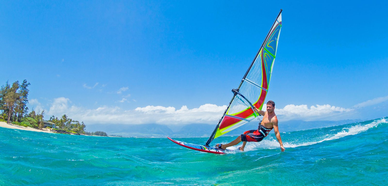 Mau Bermain Windsurfing dengan Aman? Bacalah Ini Dulu