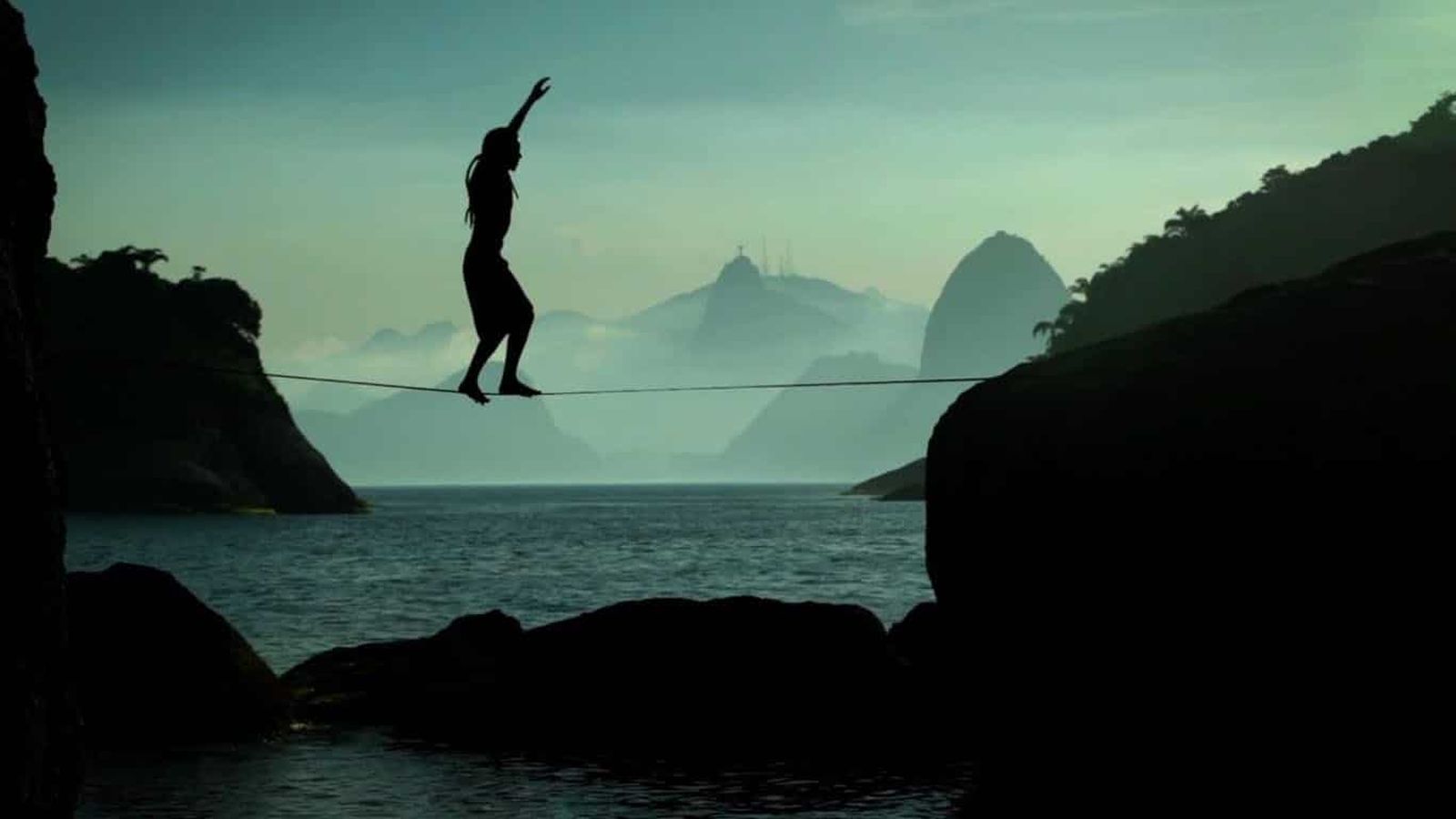 Latihan-latihan Dasar Supaya Lo Makin Lihai Main Slackline