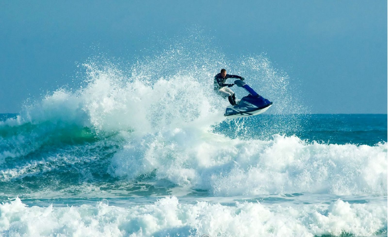 Jet Ski Wave Jumping, Cara Nekat Menghajar Ombak!
