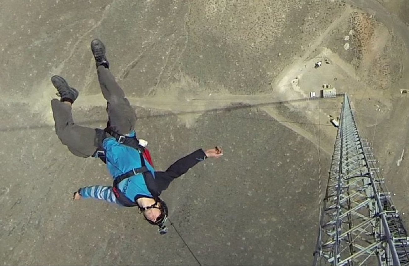Base Jumping, Olahraga Ekstrem Buat Lo yang Siap Mati!
