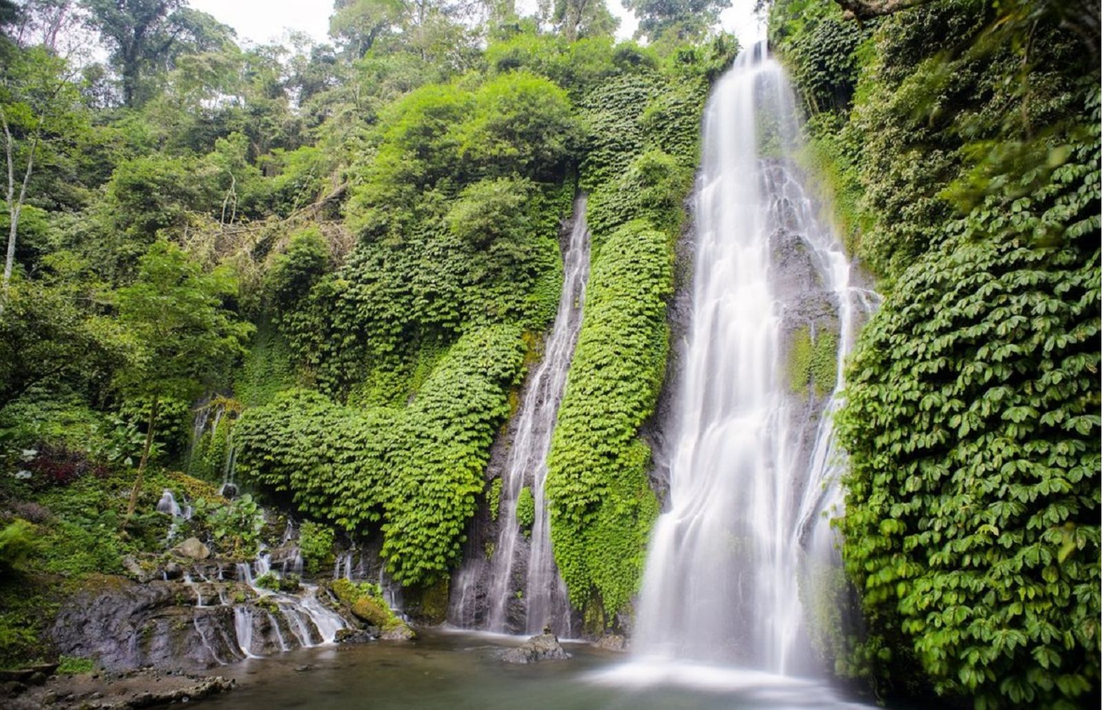 Damai Banget Bro! Yuk Main Ke Air Terjun Banyumala Buleleng