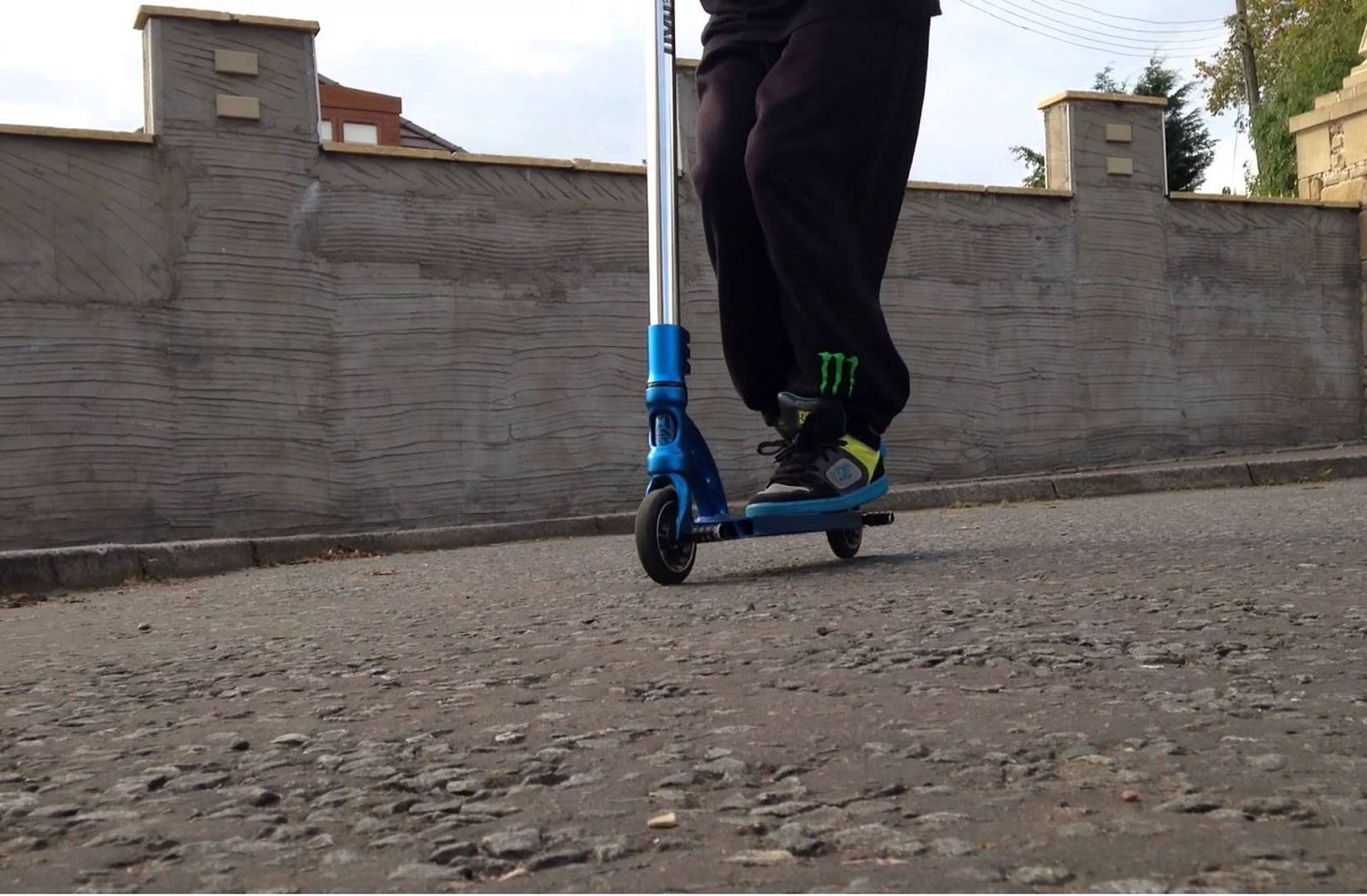 Scooter Flat, Cara Asyik Memainkan Otopet!