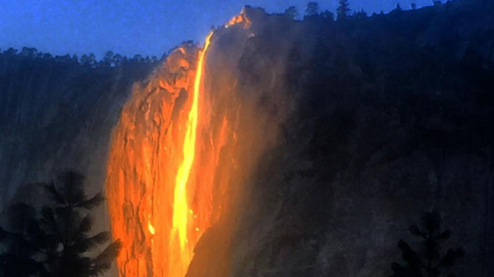 Horsetail Falls, Air Terjun Api Dari Amerika, Trekking Yang Penuh Tantangan!