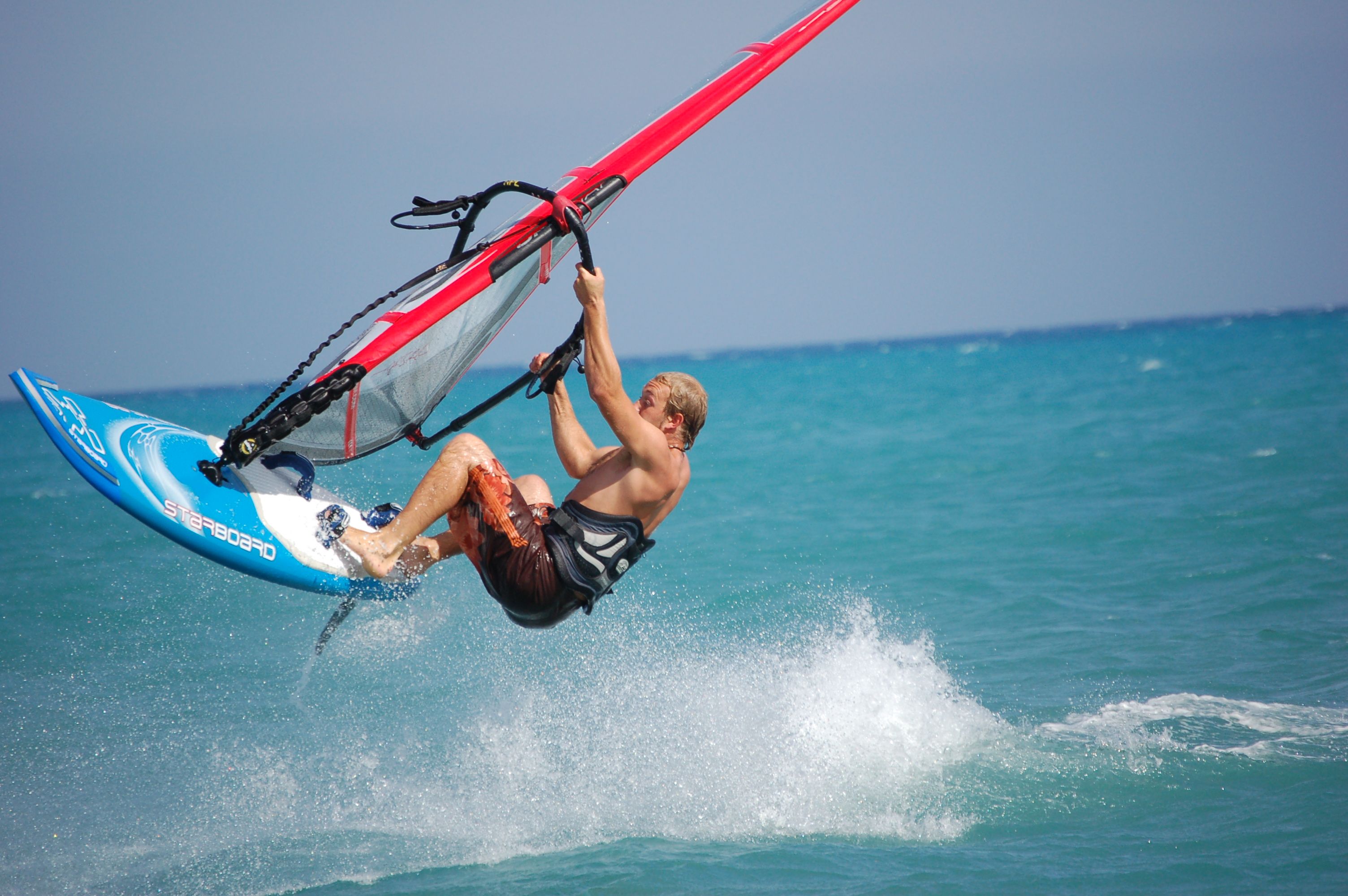 Windsurfing, Surfing Ga Pake Ombak!