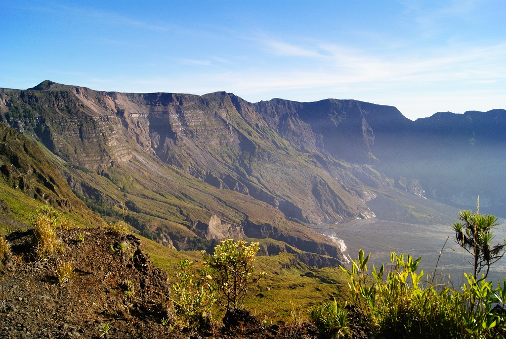 Savana Berlatar Gunung Tambora? Inilah Gambaran Desa Terindah Indonesia