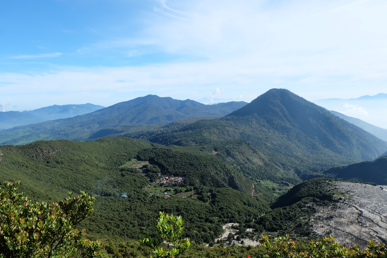 Setelah Harga Karcis Naik, Ini Perubahan Besar di Gunung Papandayan