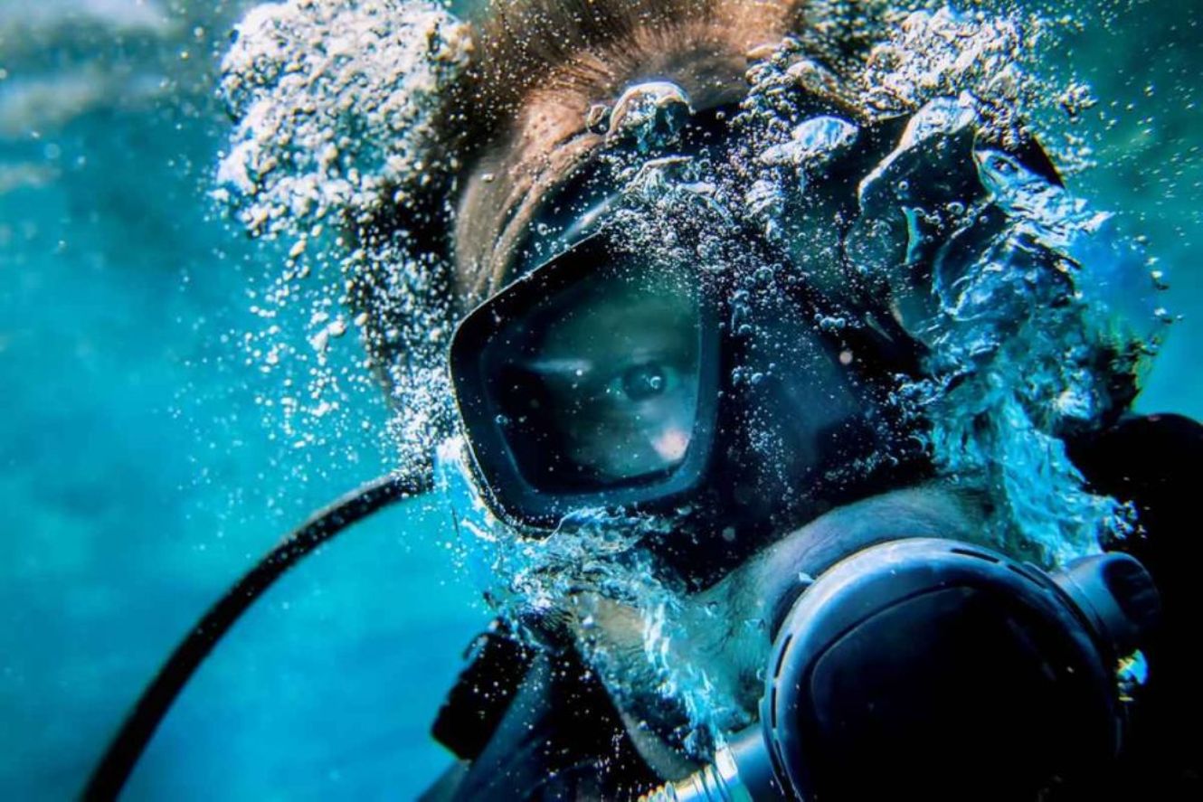 Jangan Bingung, Inilah Cara Menggunakan dan Memasang Regulator Tabung Scuba Diving yang Benar