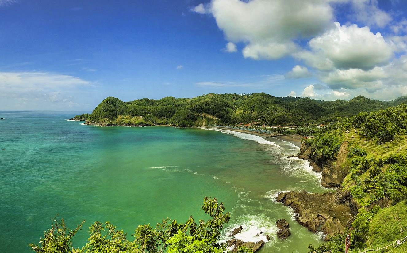 Pantai Patemon, Spot Romantis Di Kebumen yang Nggak Ada Duanya
